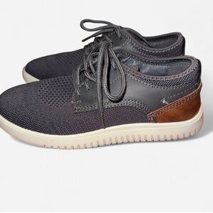 Steve Madden BDAWES Sneakers Gray Knit Lace-Up Casual Shoes | Boys Size 4
